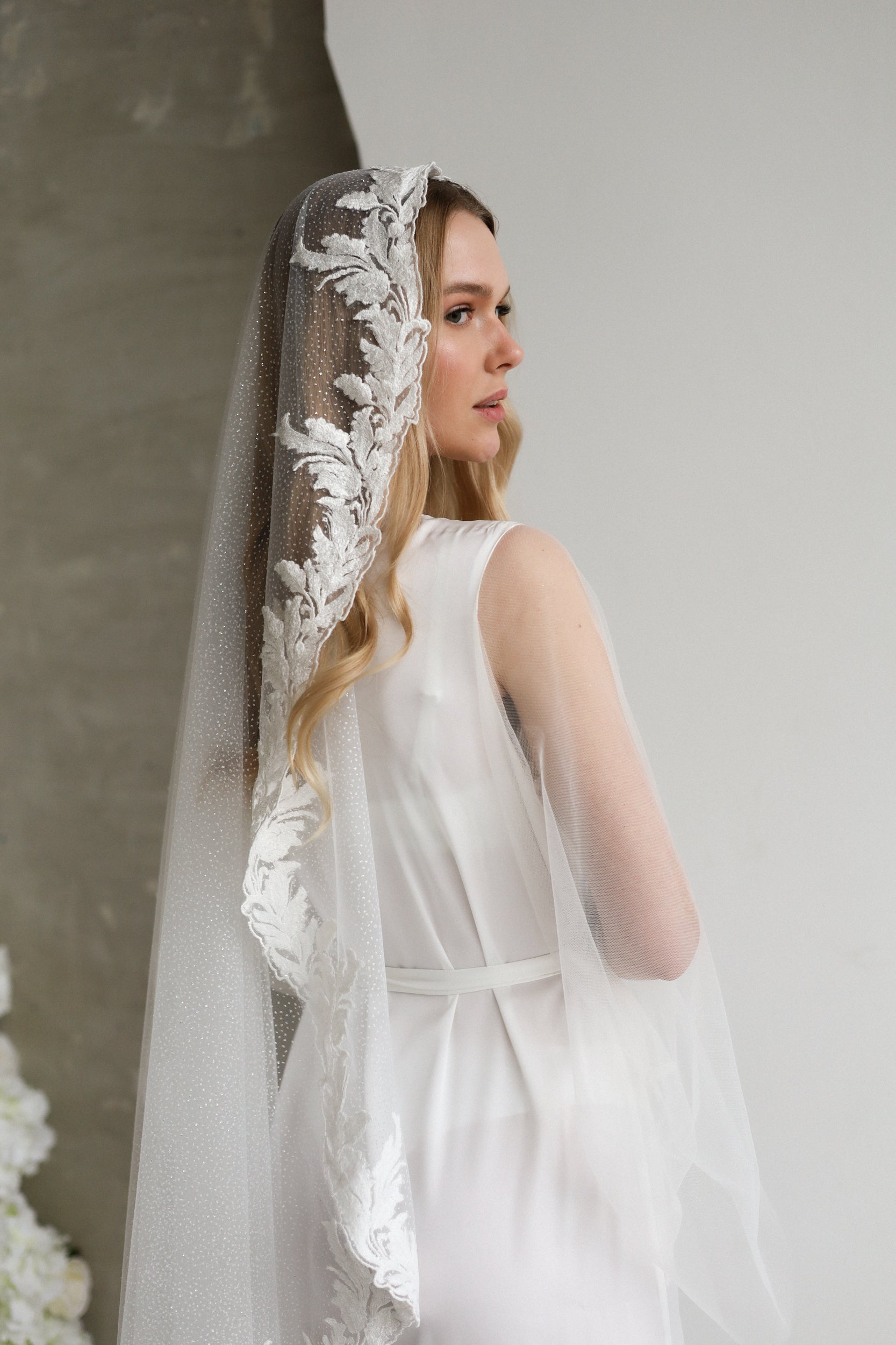 ADDISON WEDDING VEIL - MariaVeils