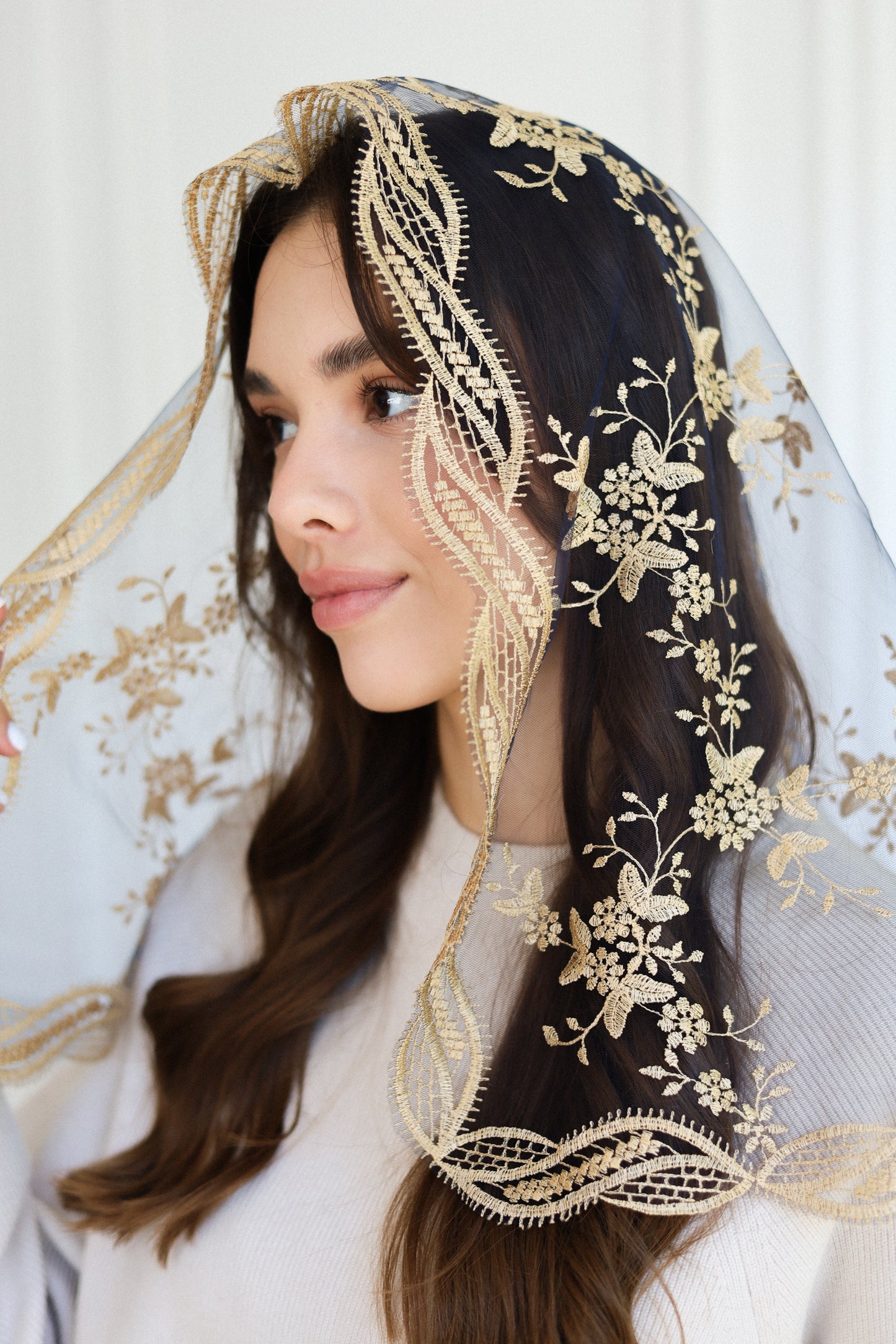 NEW GOLD & BLUE VEIL