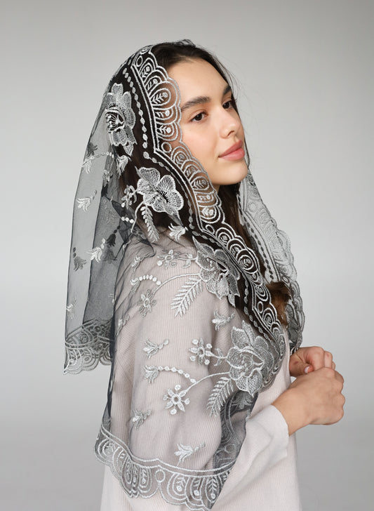 LONG GREY MANTILLA - MariaVeils