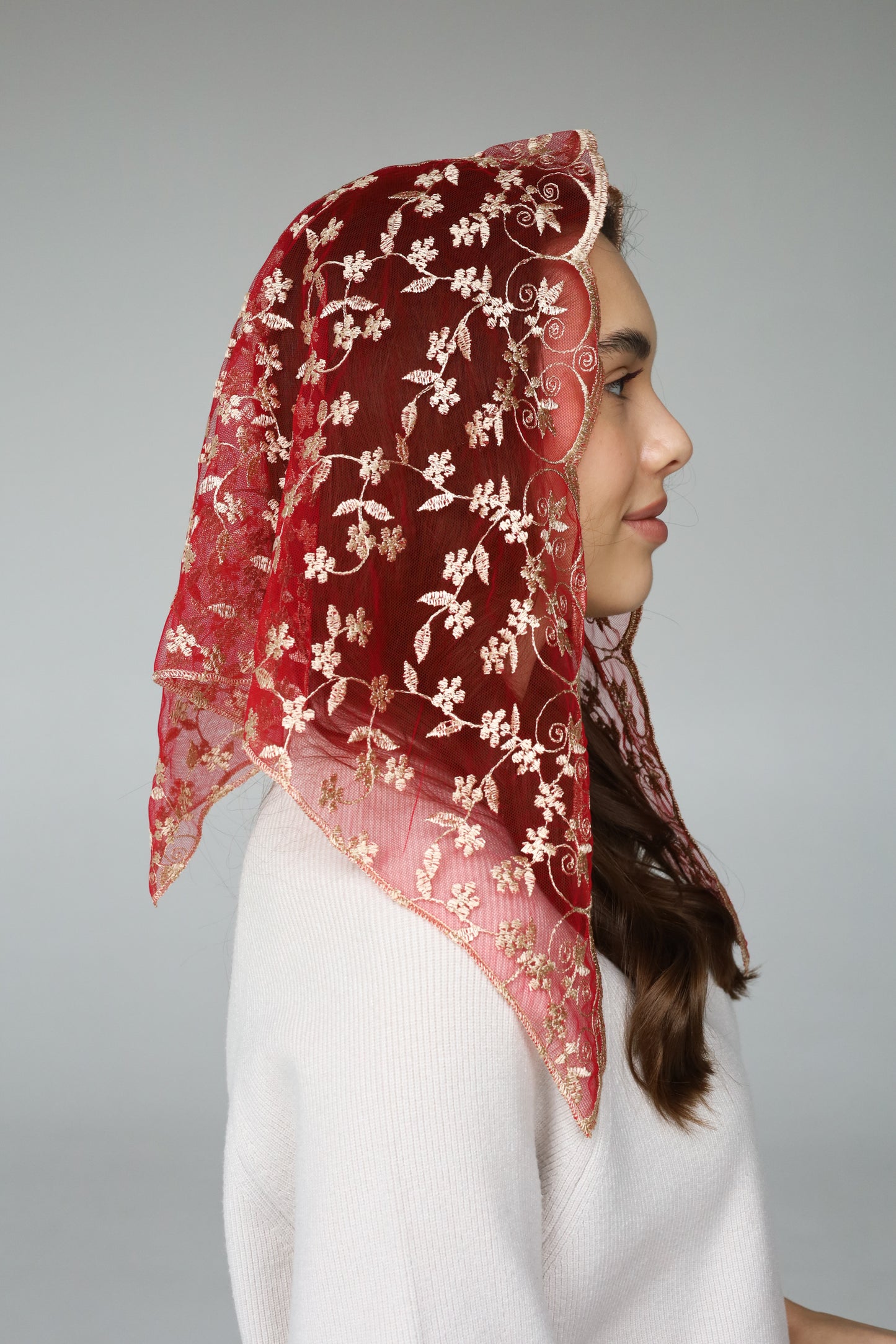 RED & GOLD TRIANGLE VEIL - MariaVeils