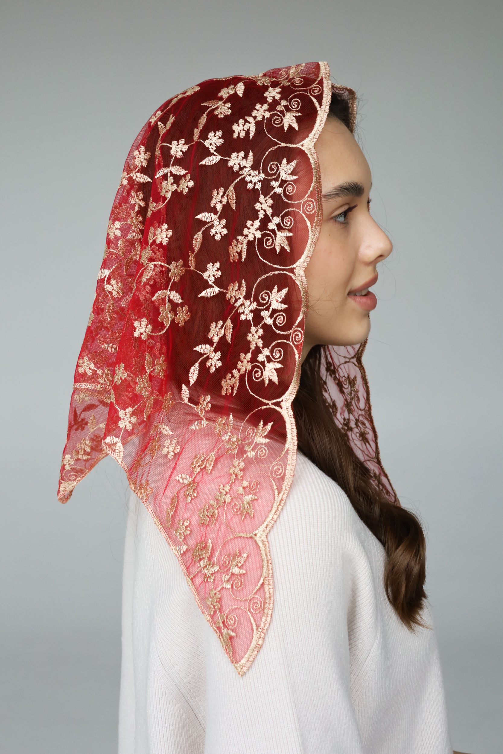RED & GOLD TRIANGLE VEIL - MariaVeils