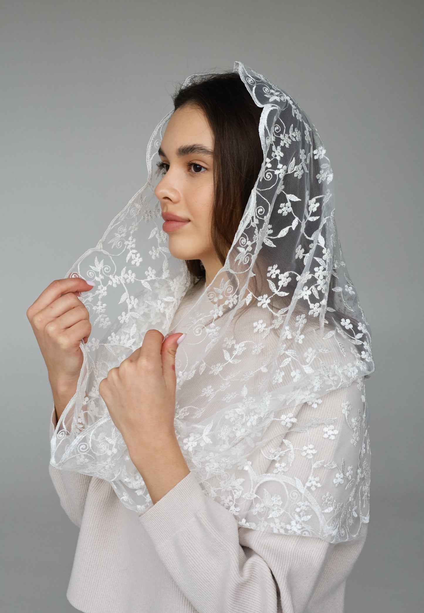 IVORY INFINITY MANTILLA