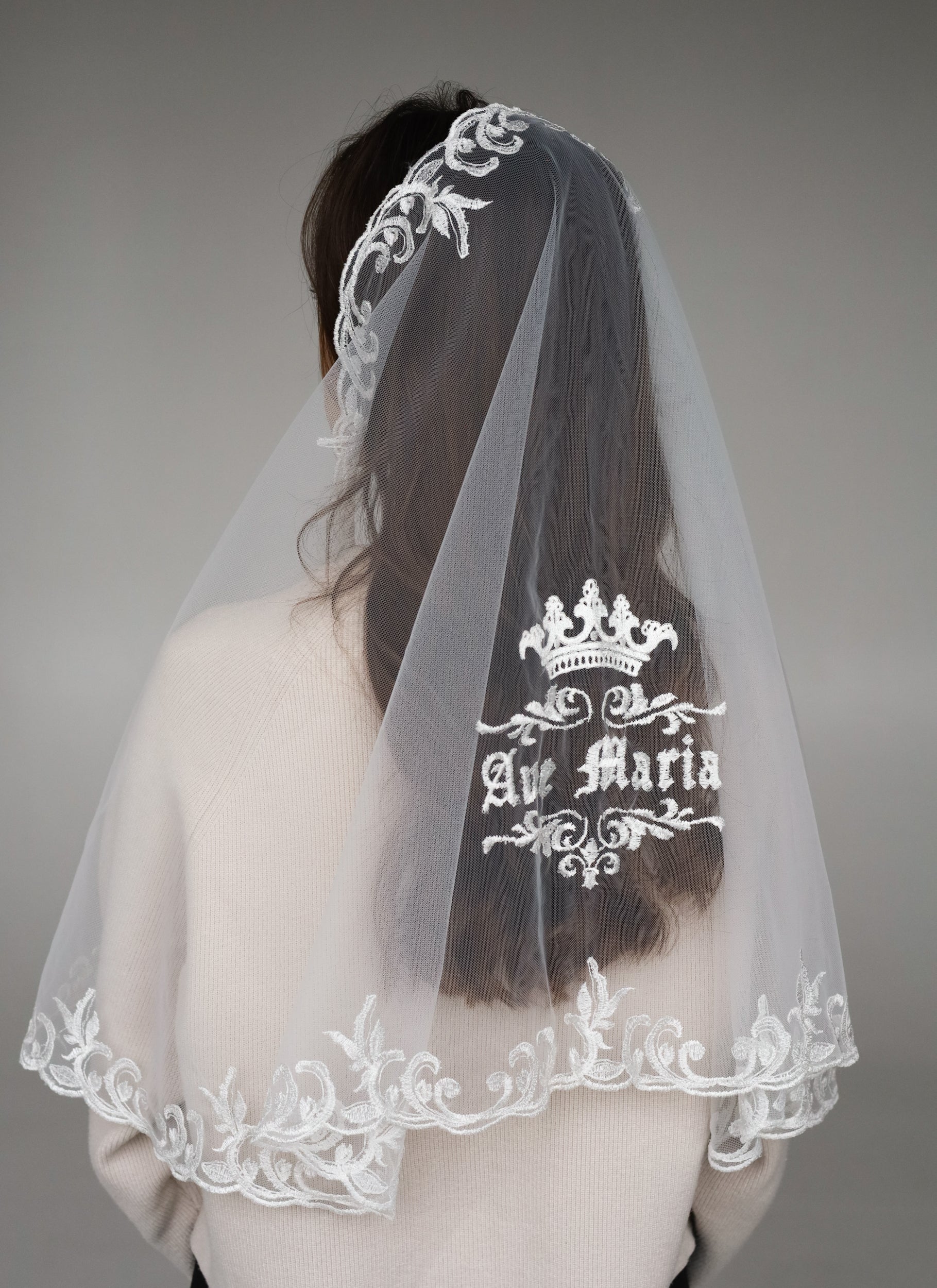 LONG IVORY MANTILLA WITH EMBROIDERY - MariaVeils