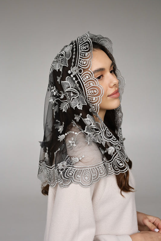SHORT GREY 3D VEIL - MariaVeils