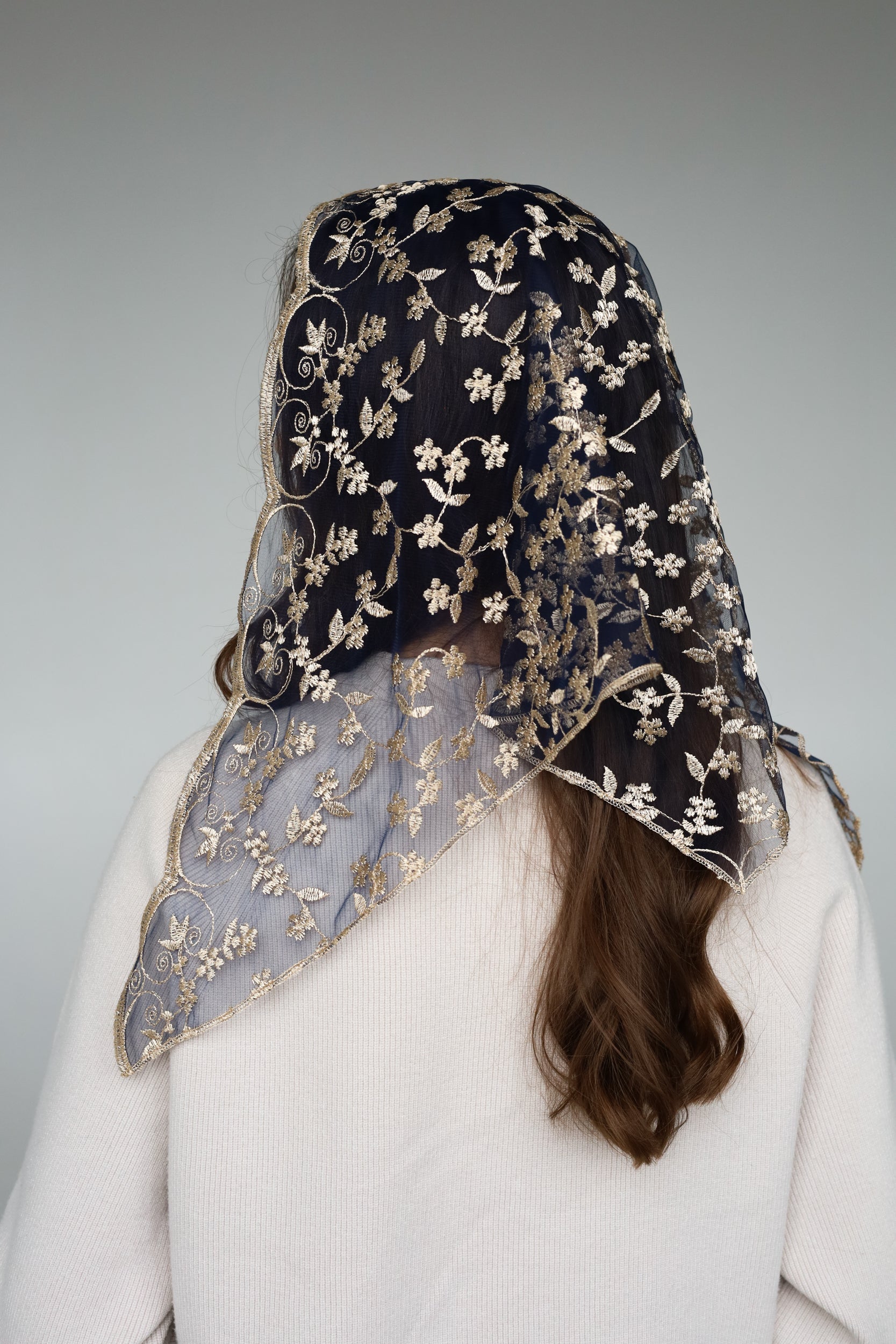 GOLD & BLUE SHORT VEIL - MariaVeils