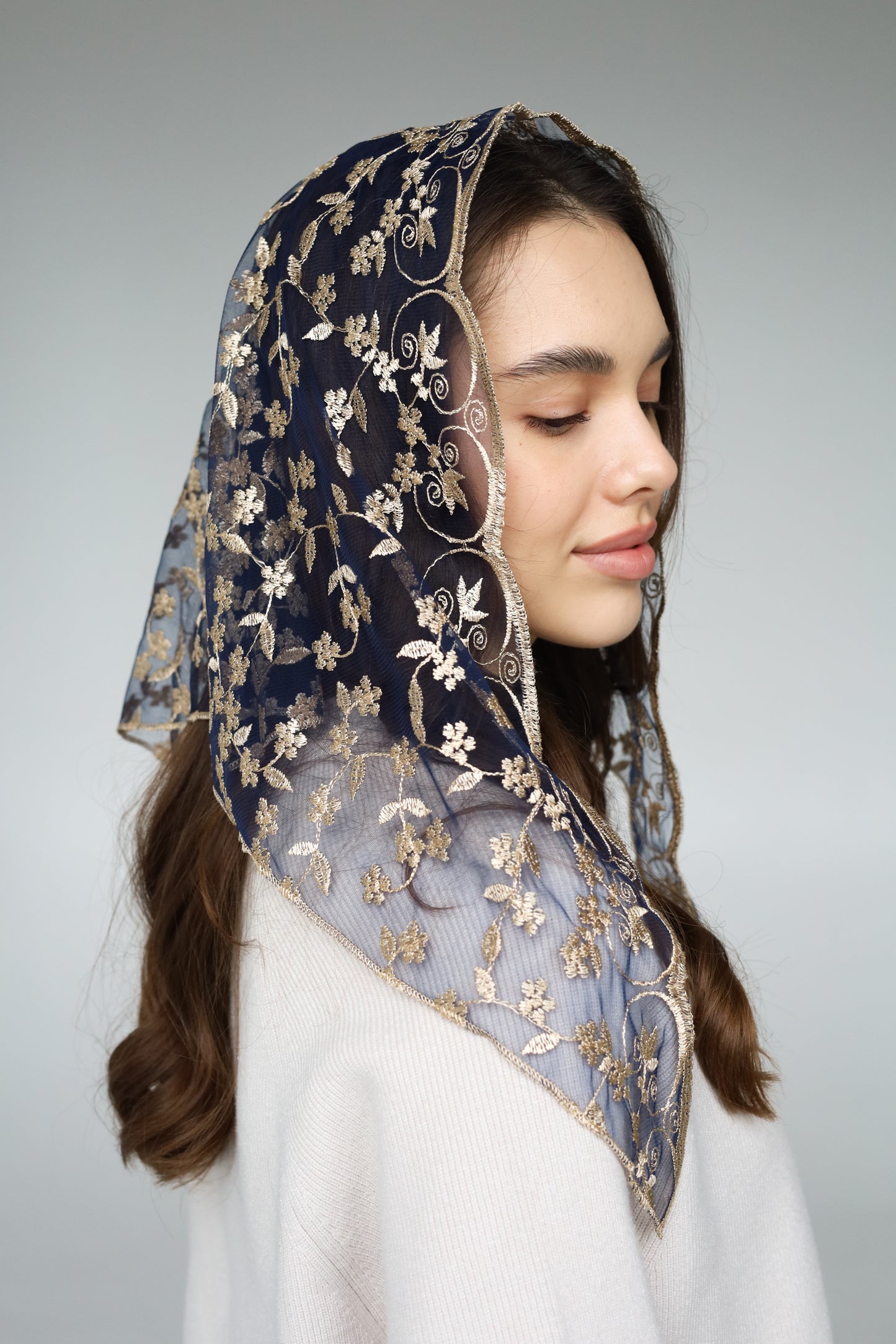 GOLD & BLUE SHORT VEIL - MariaVeils