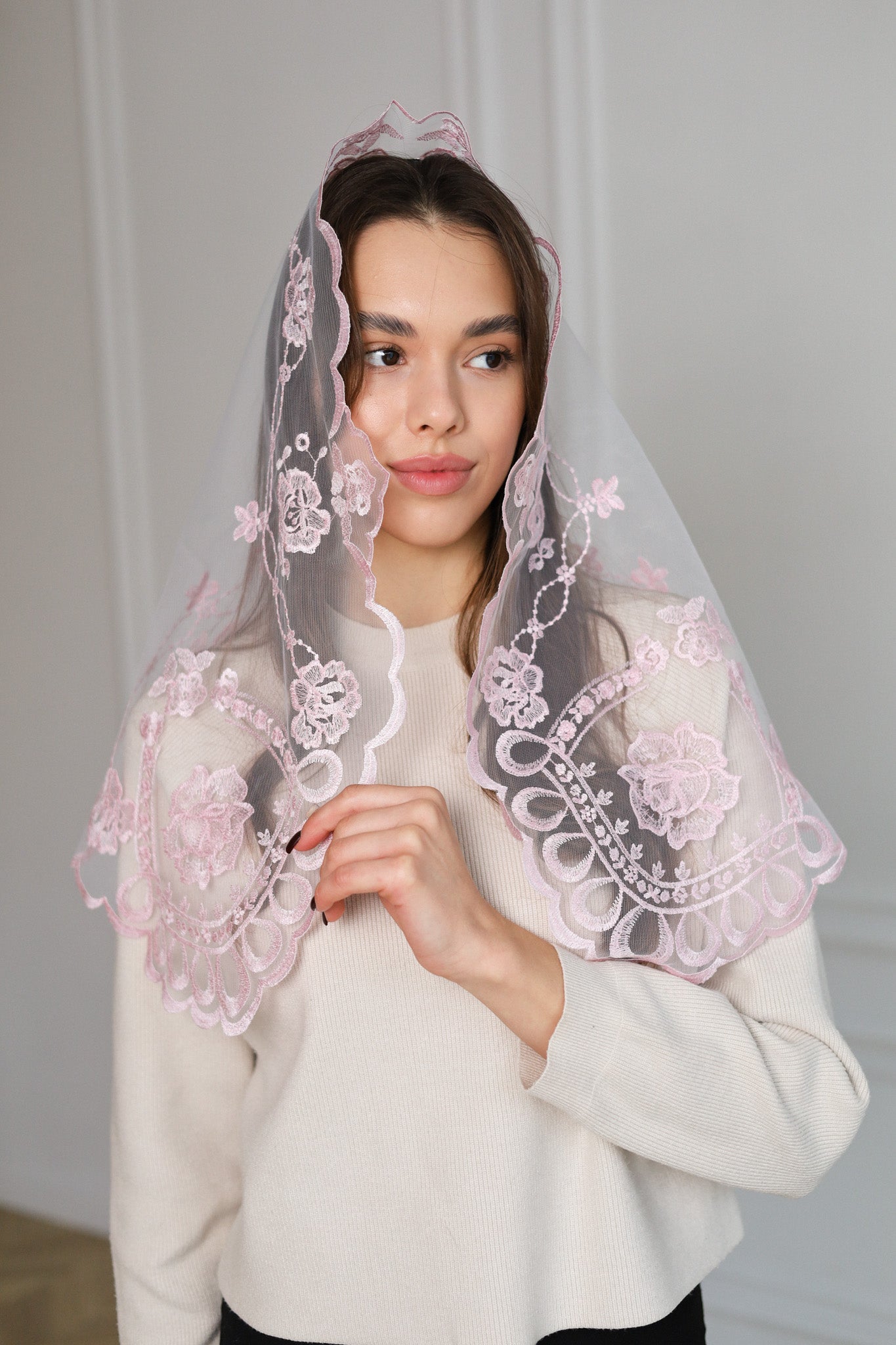 SHORT PINK VEIL - MariaVeils