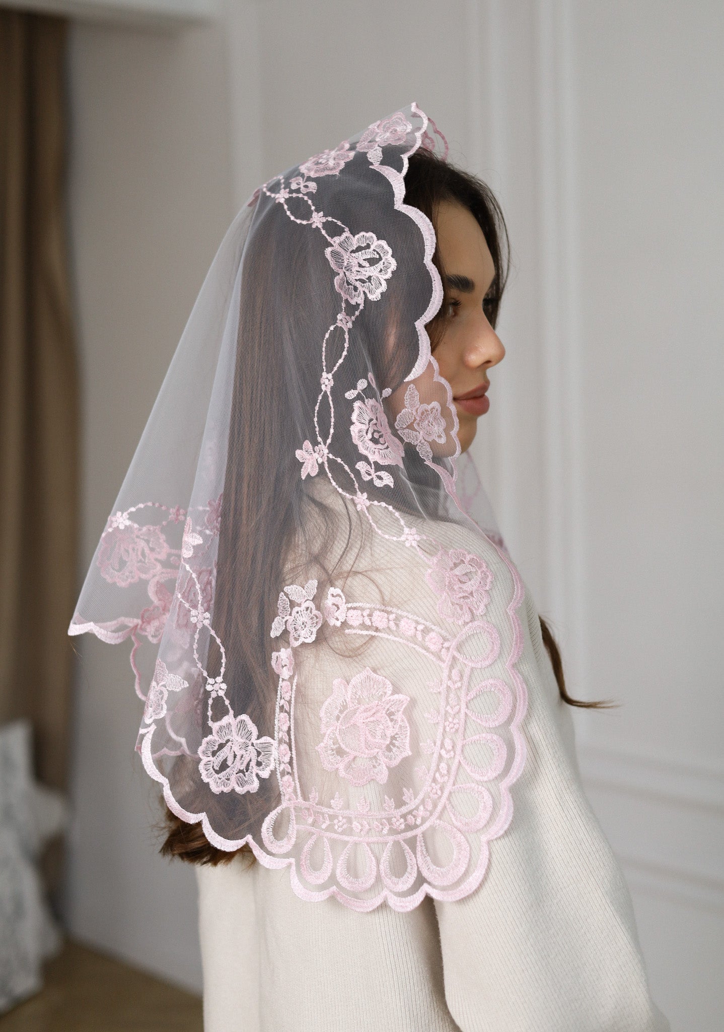 SHORT PINK VEIL - MariaVeils