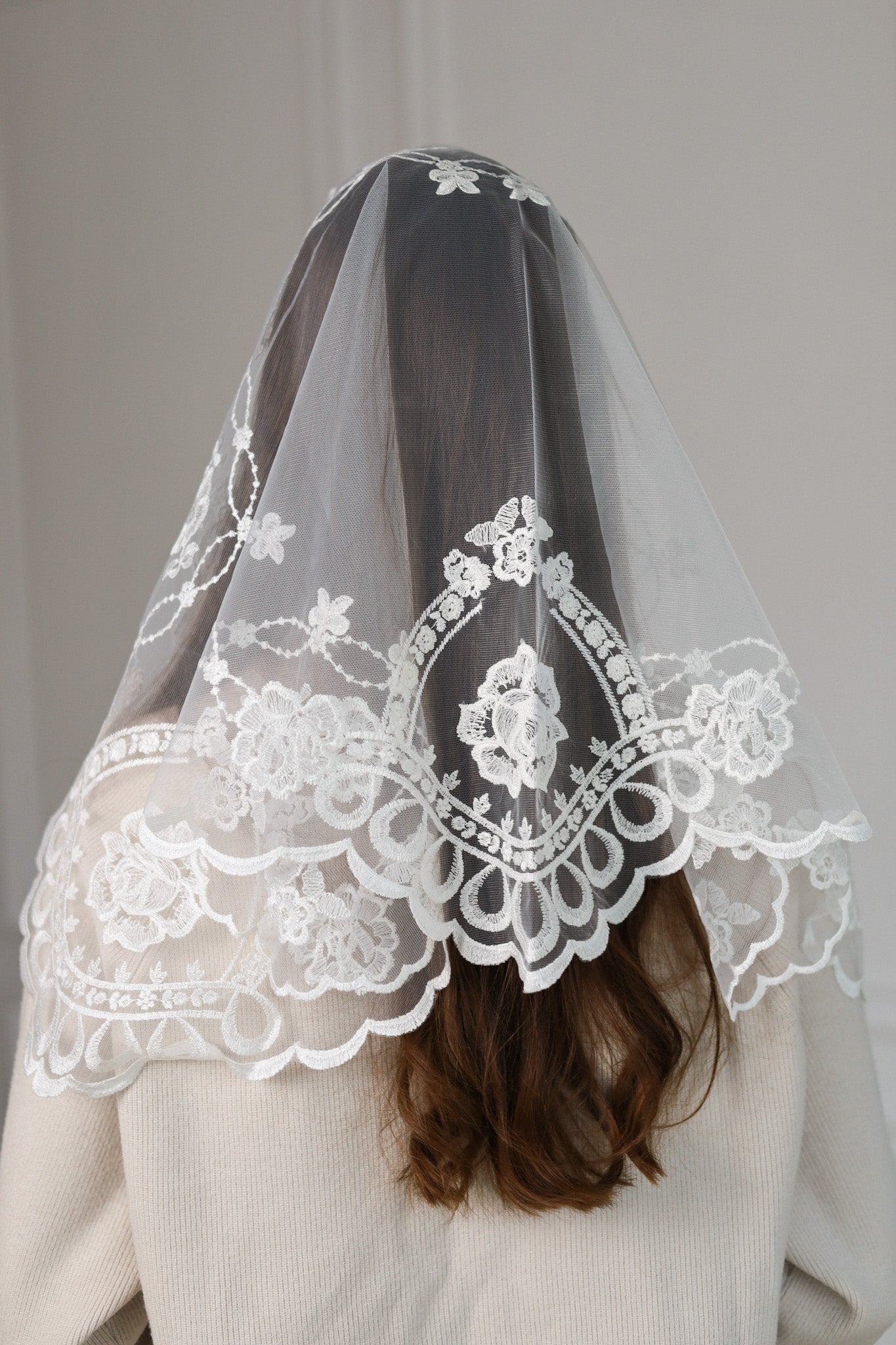 SHORT IVORY VEIL - MariaVeils