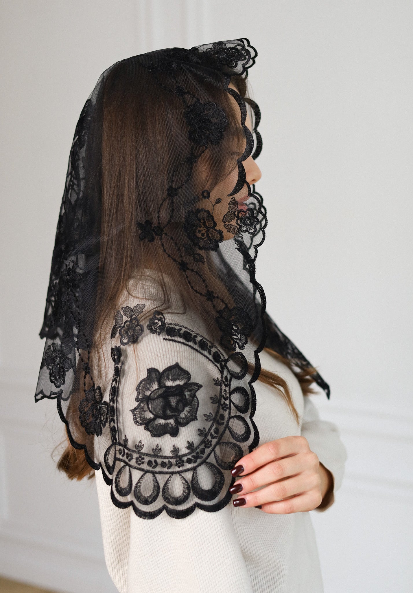 SHORT BLACK VEIL - MariaVeils