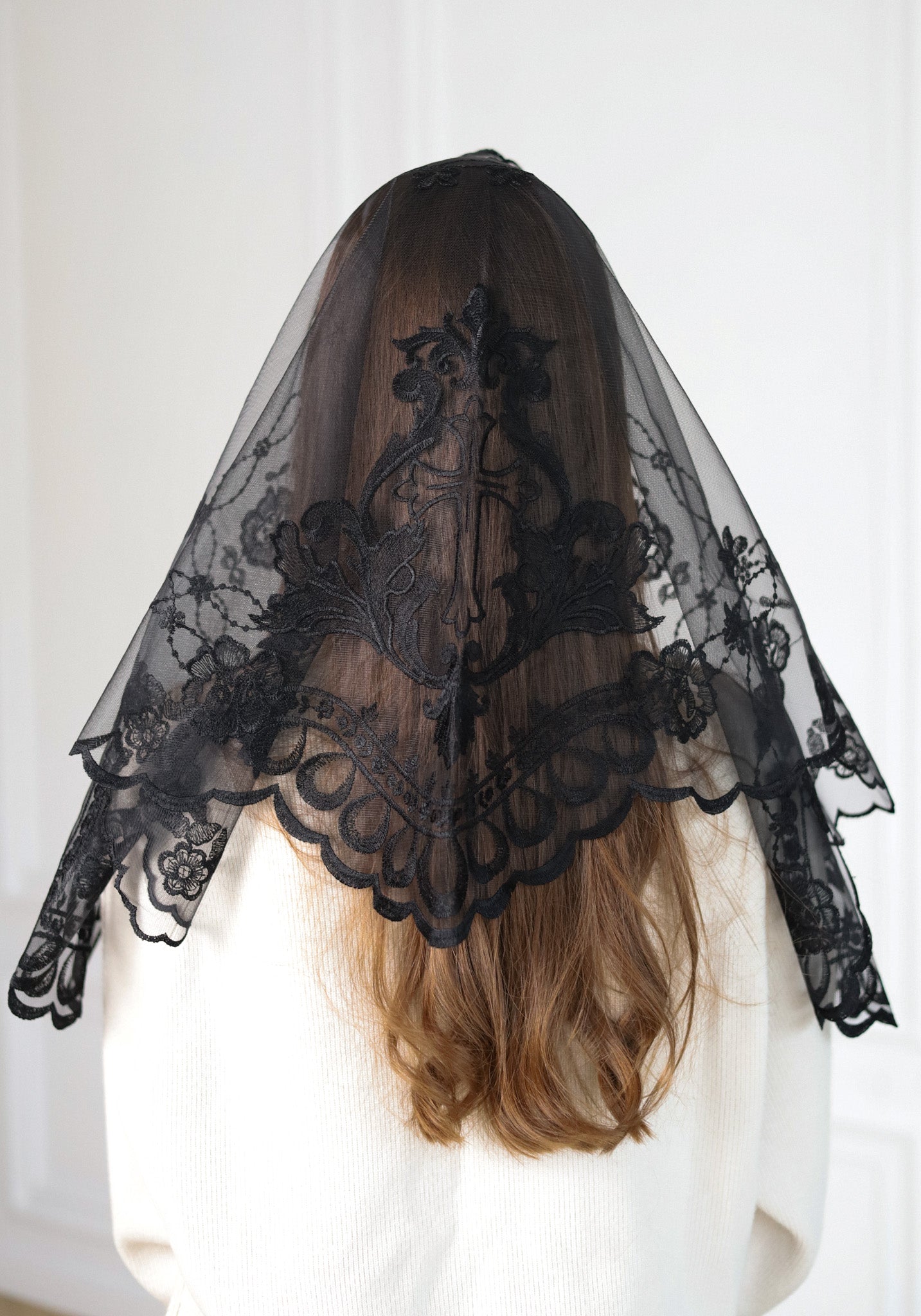 SHORT BLACK VEIL - MariaVeils