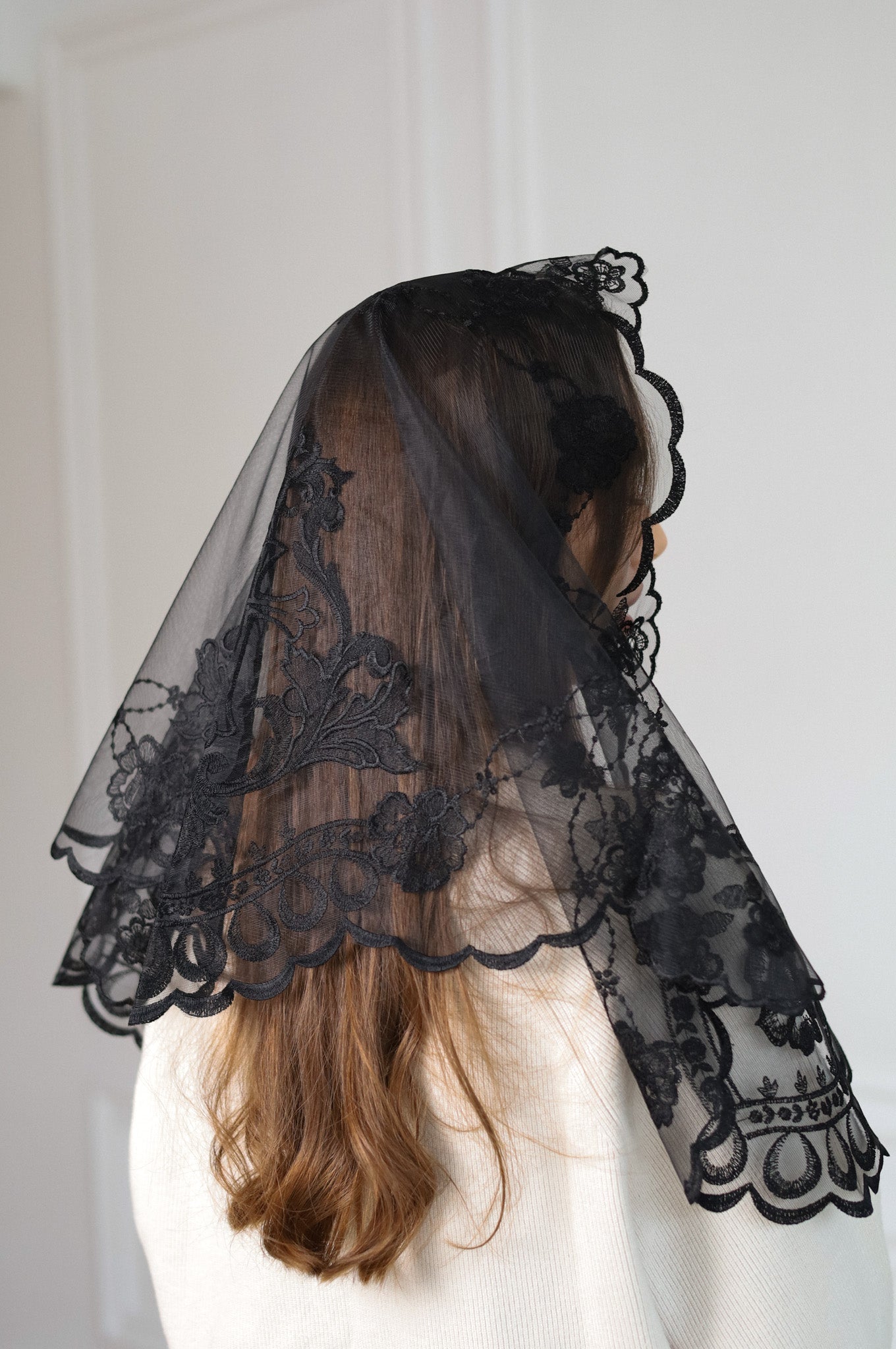 SHORT BLACK VEIL - MariaVeils