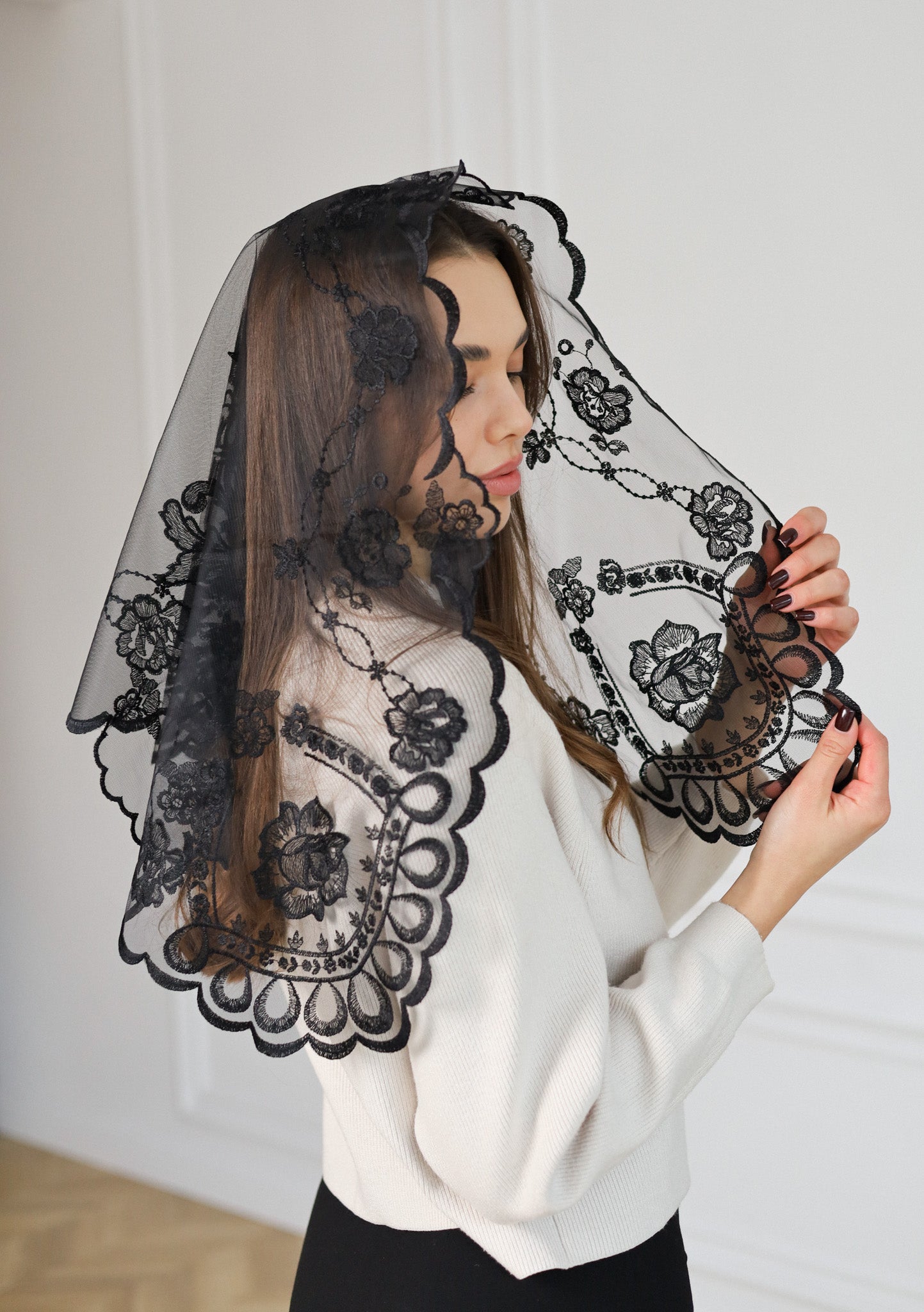 SHORT BLACK VEIL - MariaVeils