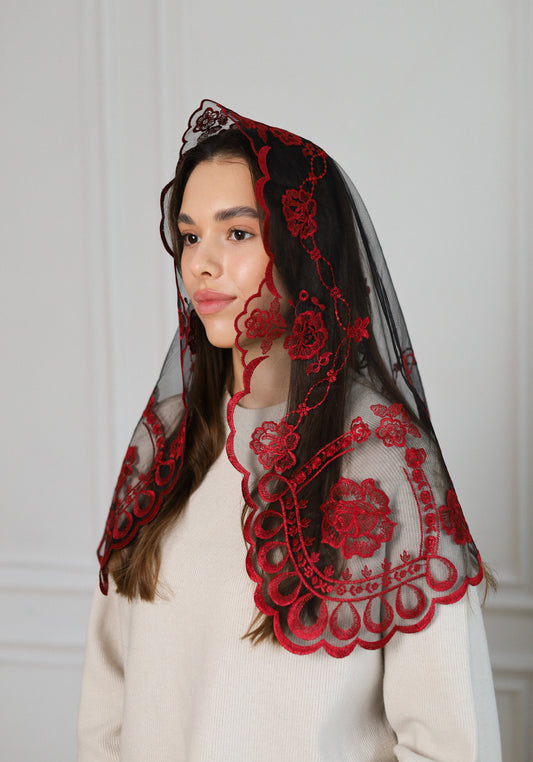SHORT BURGUNDY VEIL - MariaVeils