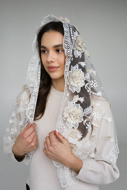 3D FLORAL MANTILLA - MariaVeils