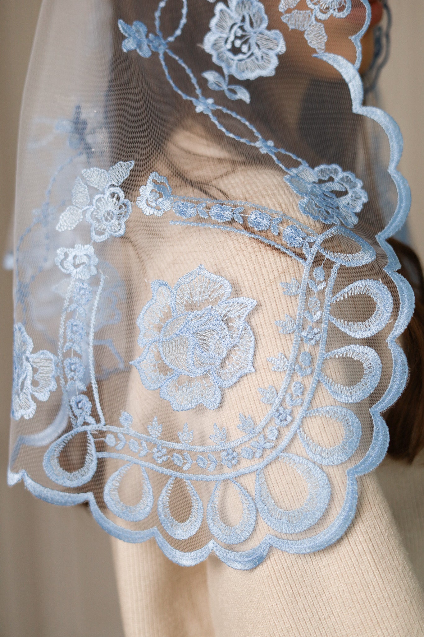 SHORT SKY BLUE VEIL - MariaVeils