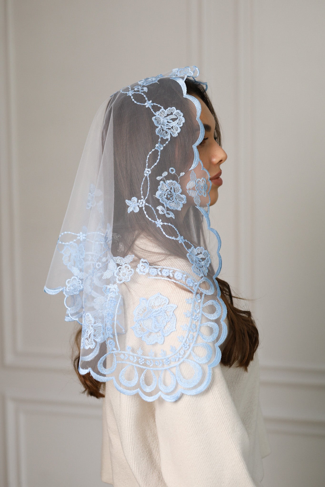 SHORT SKY BLUE VEIL - MariaVeils