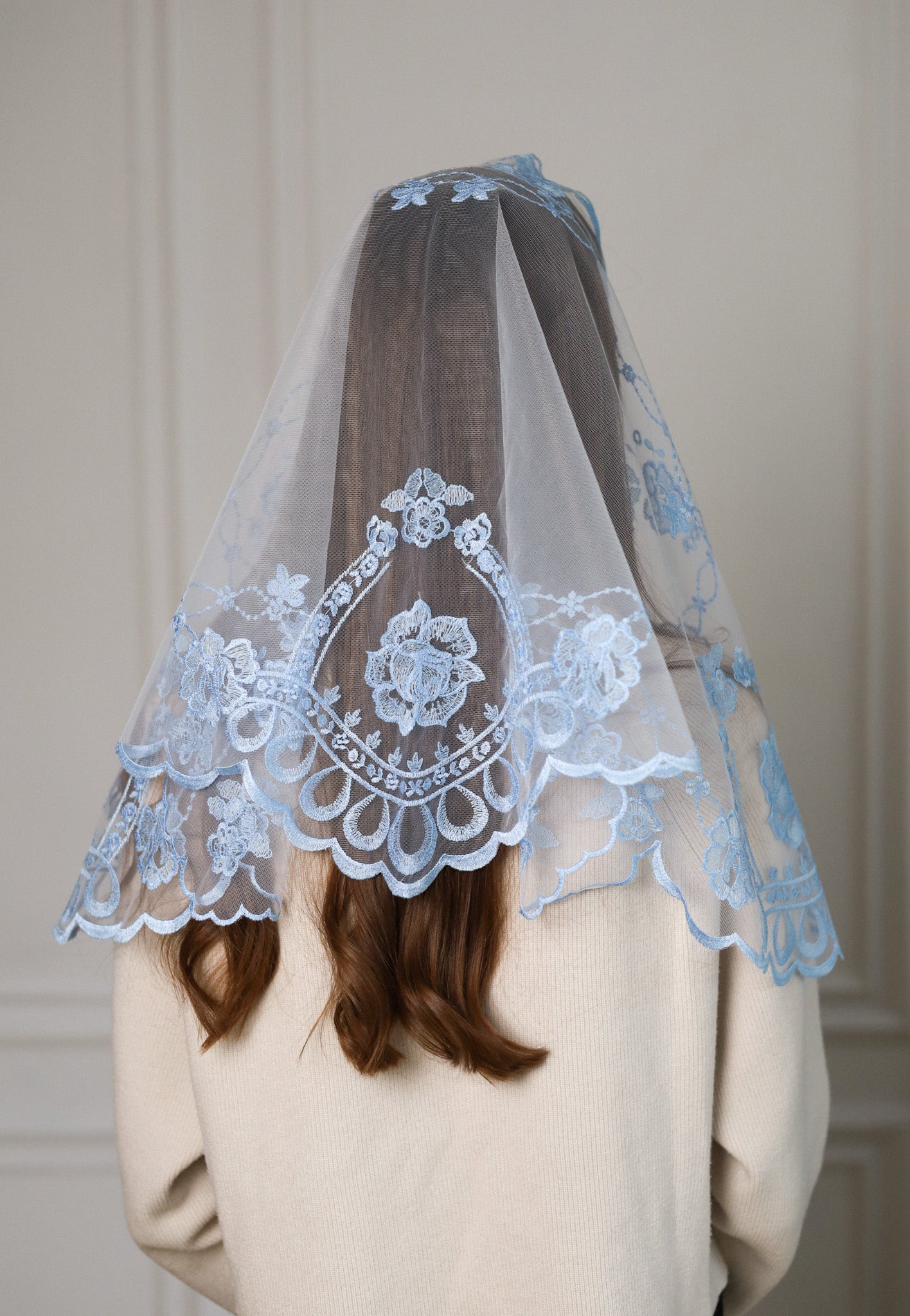 SHORT SKY BLUE VEIL - MariaVeils