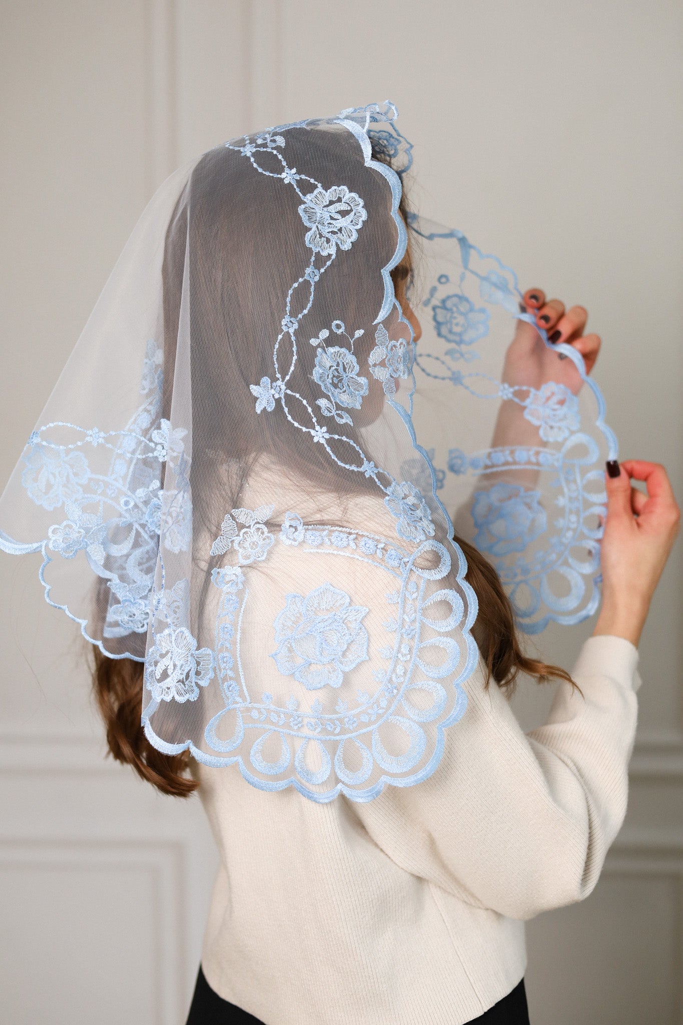 SHORT SKY BLUE VEIL - MariaVeils