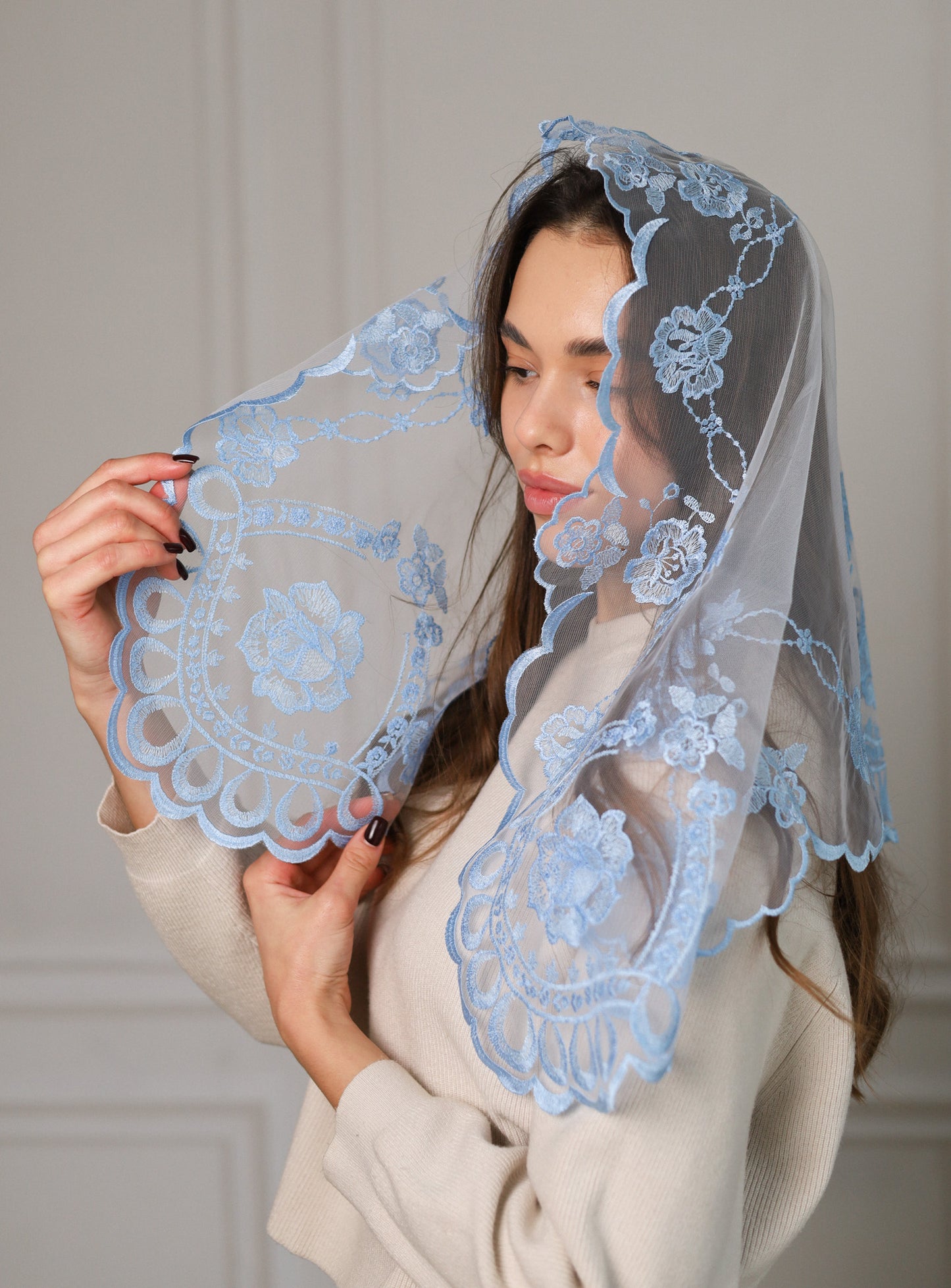 SHORT SKY BLUE VEIL - MariaVeils