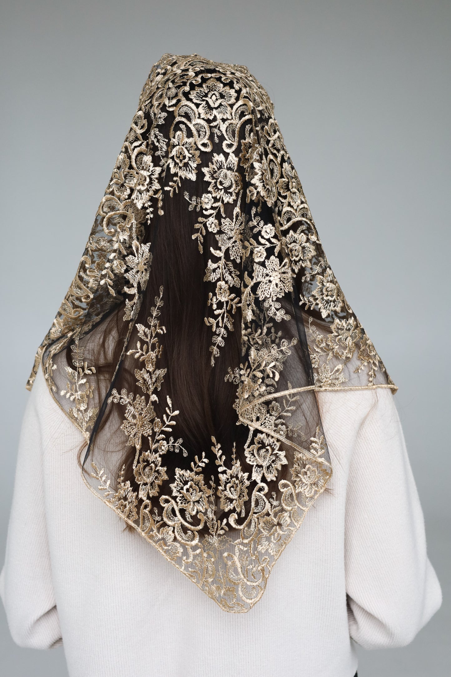 GOLD TRIANGLE VEIL - MariaVeils
