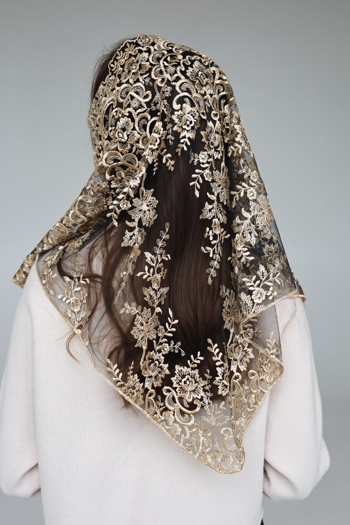 GOLD TRIANGLE VEIL - MariaVeils