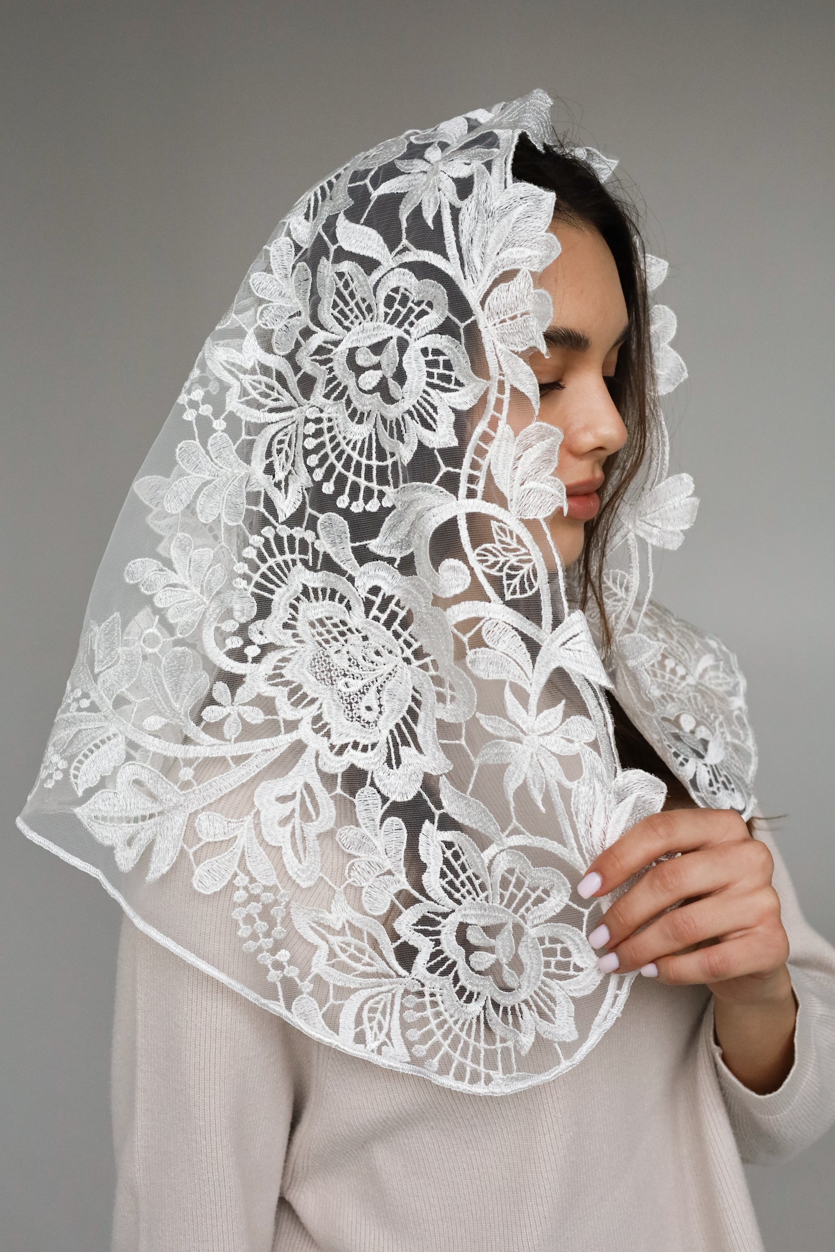 FLORAL IVORY VEIL - MariaVeils