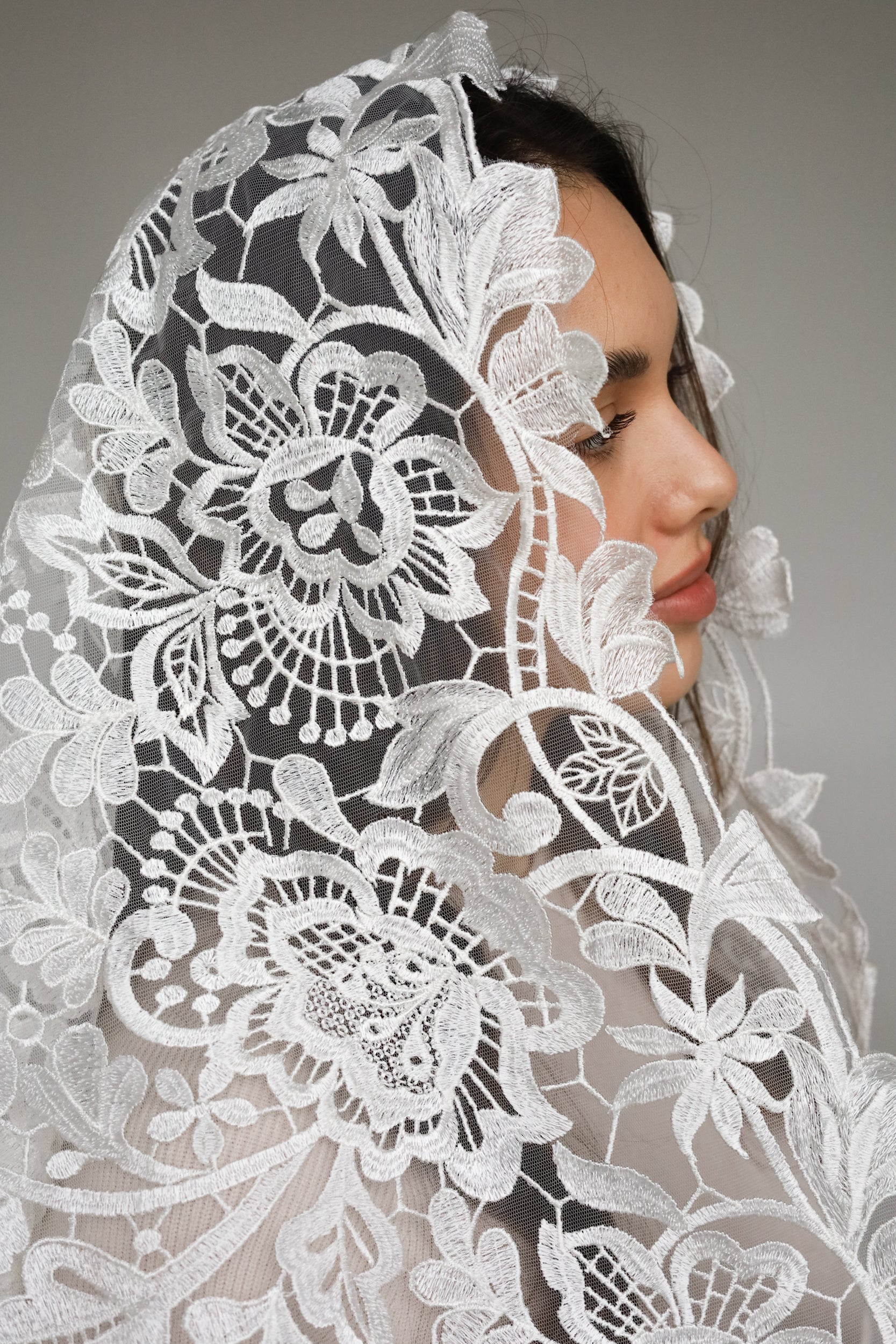 FLORAL IVORY VEIL - MariaVeils