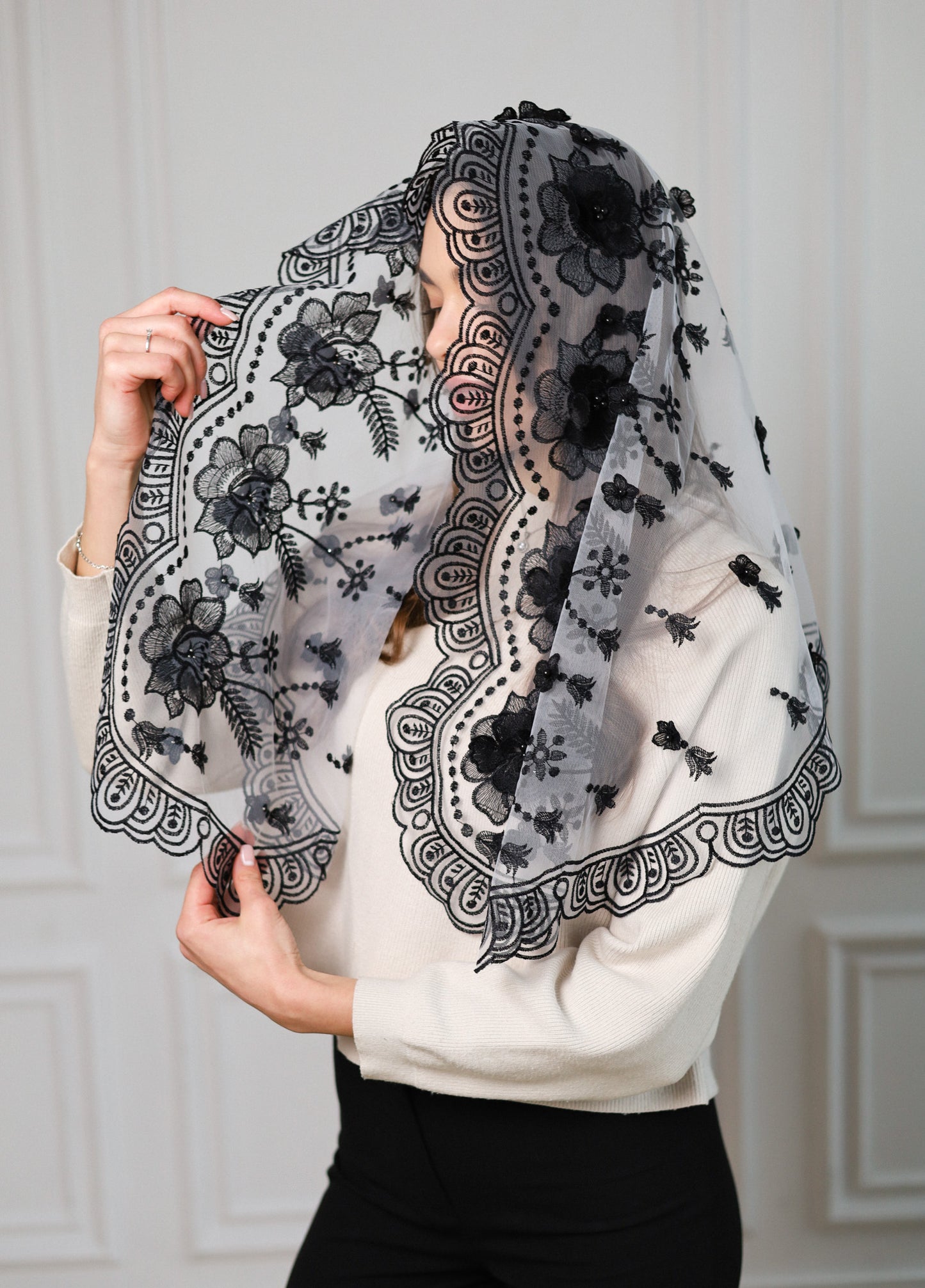 NEW BLACK 3D FLORAL VEIL