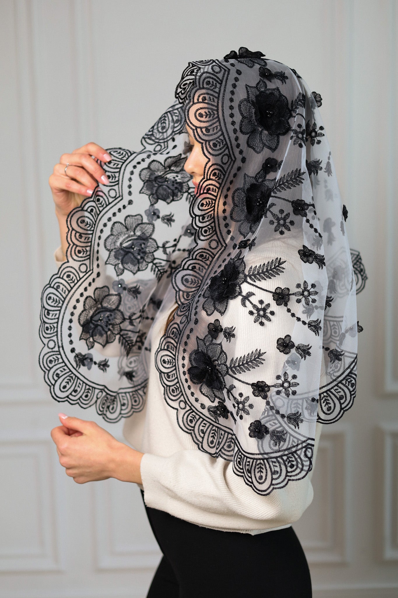 NEW BLACK 3D FLORAL VEIL