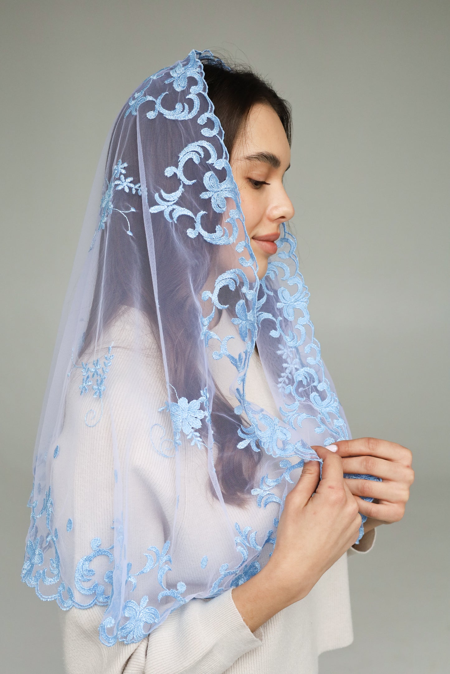 LONG LIGHT BLUE VEIL - MariaVeils