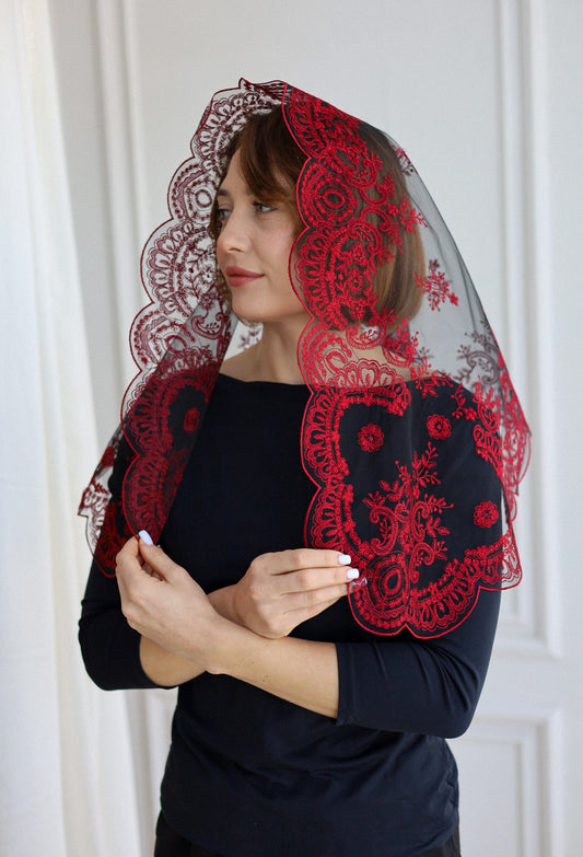SHORT BURGUNDY VEIL - MariaVeils