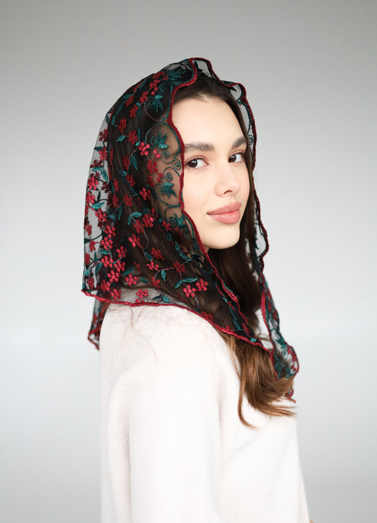 TRIANGLE FLORAL VEIL - MariaVeils