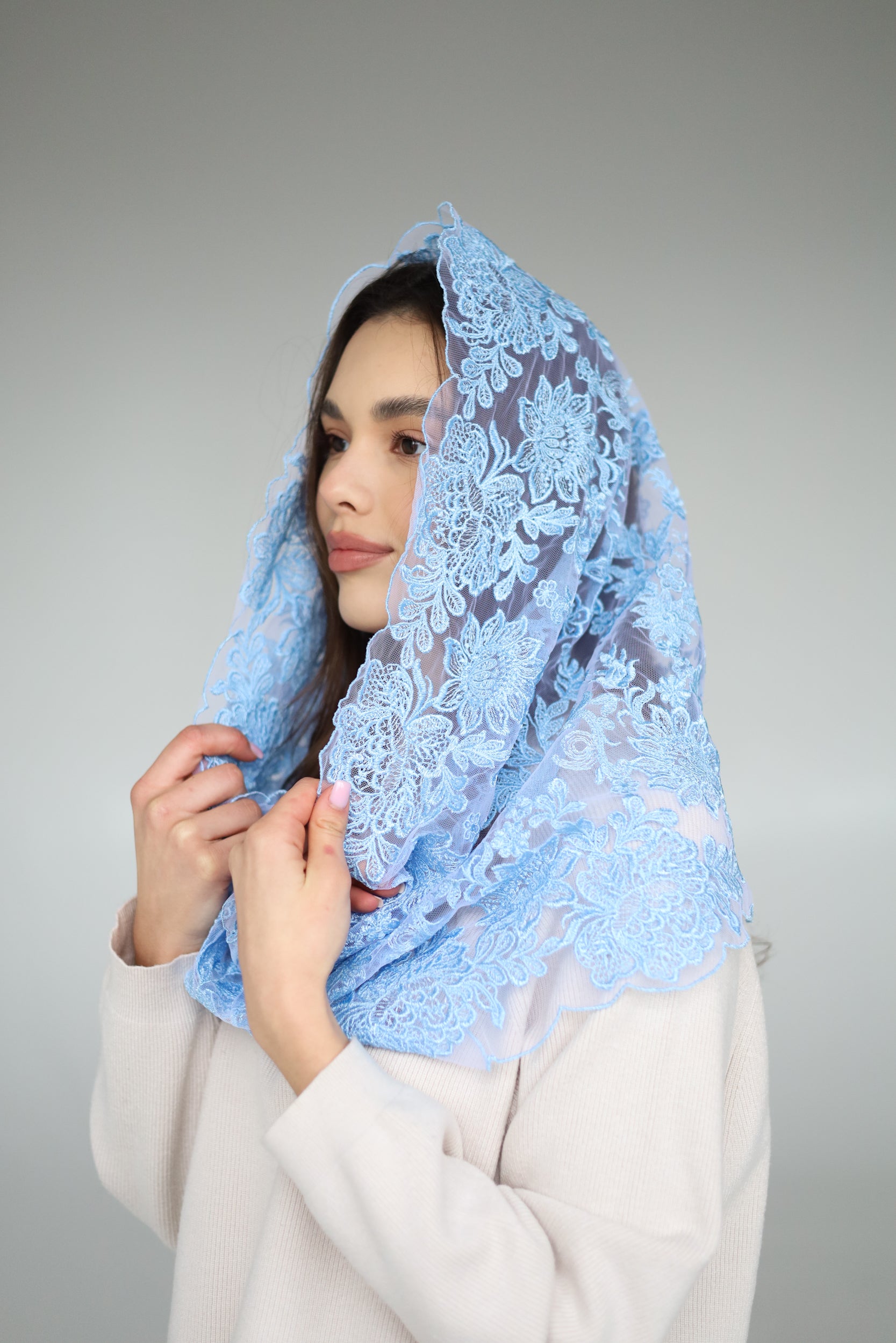 BLUE INFINITY MANTILLA - MariaVeils