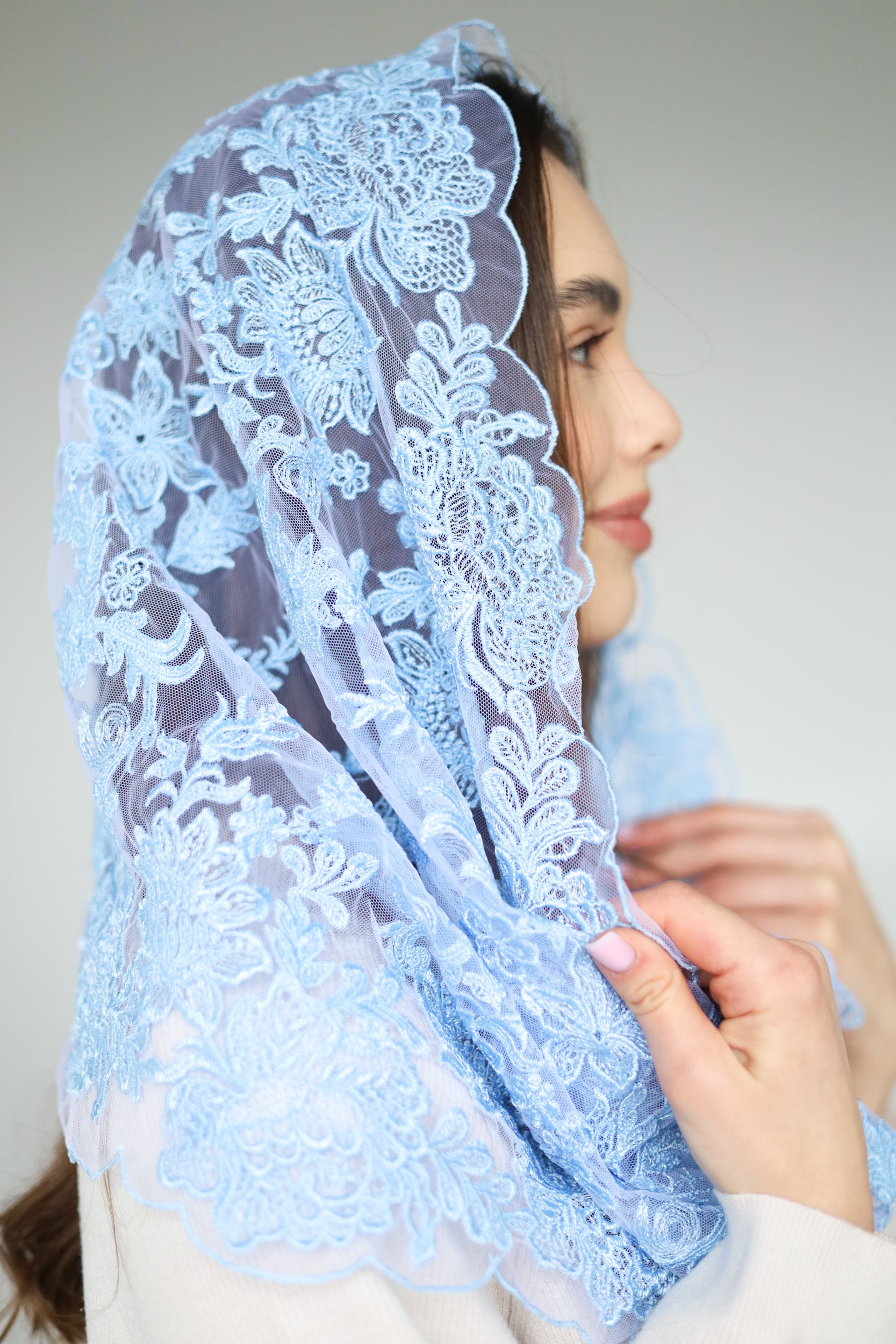 BLUE INFINITY MANTILLA - MariaVeils