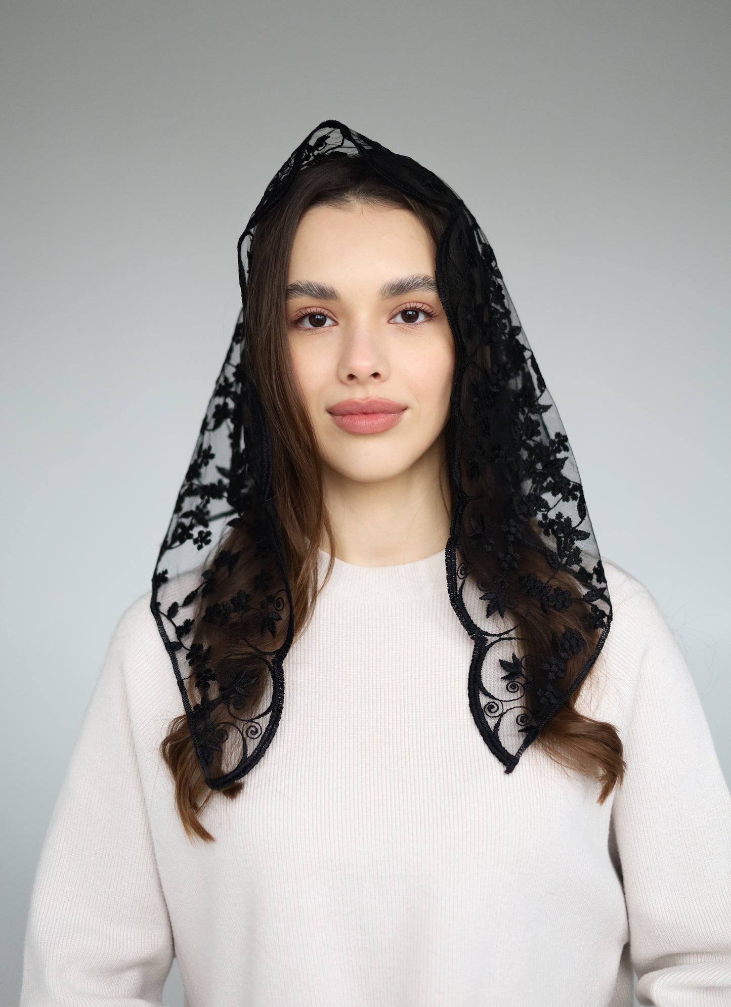 BLACK TRIANGLE VEIL