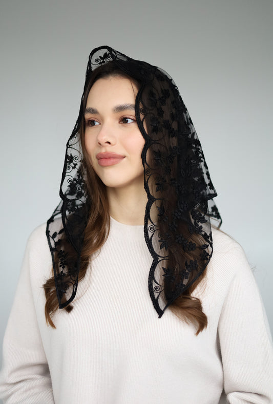BLACK TRIANGLE VEIL