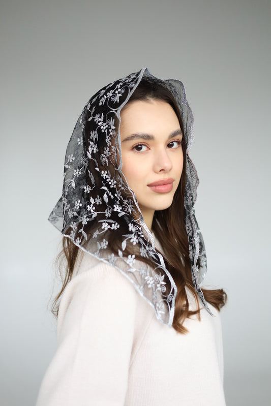 SHORT GREY MANTILLA - MariaVeils