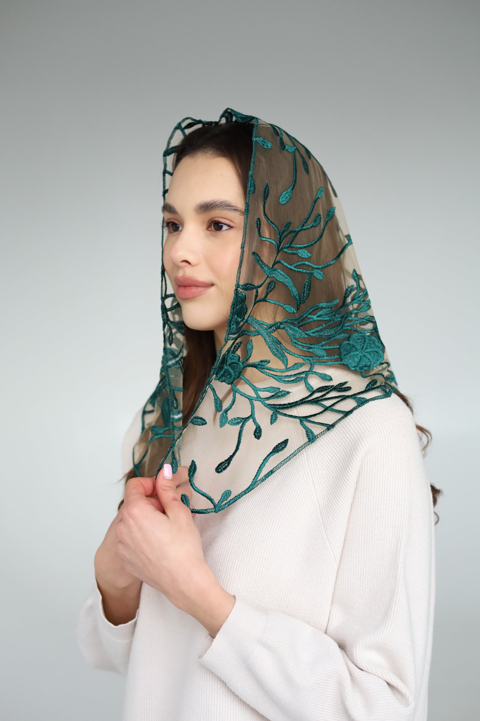 GREEN TRIANGLE VEIL - MariaVeils