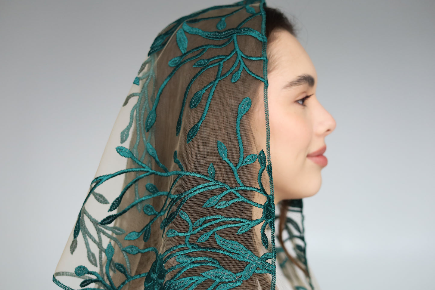 GREEN TRIANGLE VEIL - MariaVeils