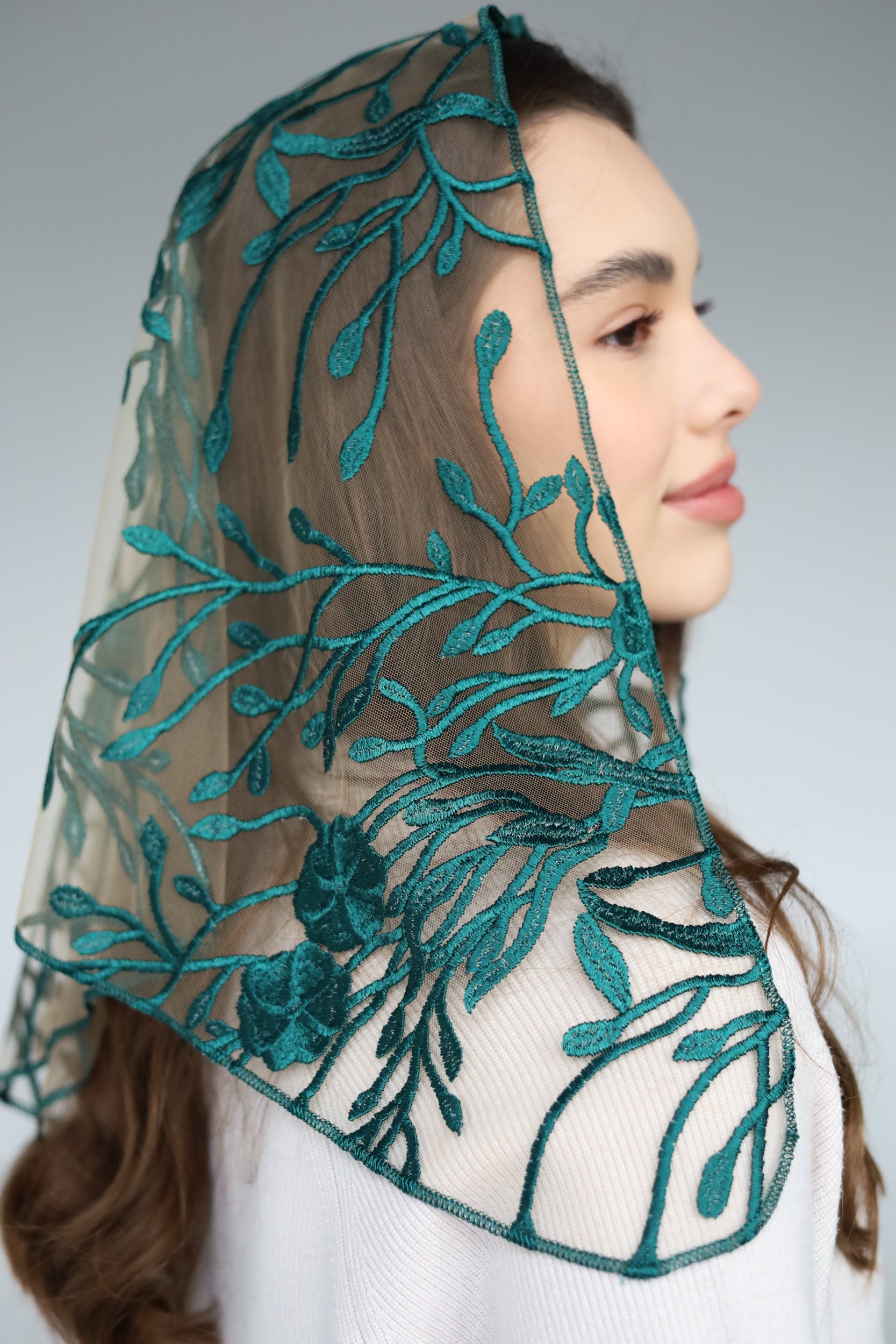 GREEN TRIANGLE VEIL - MariaVeils