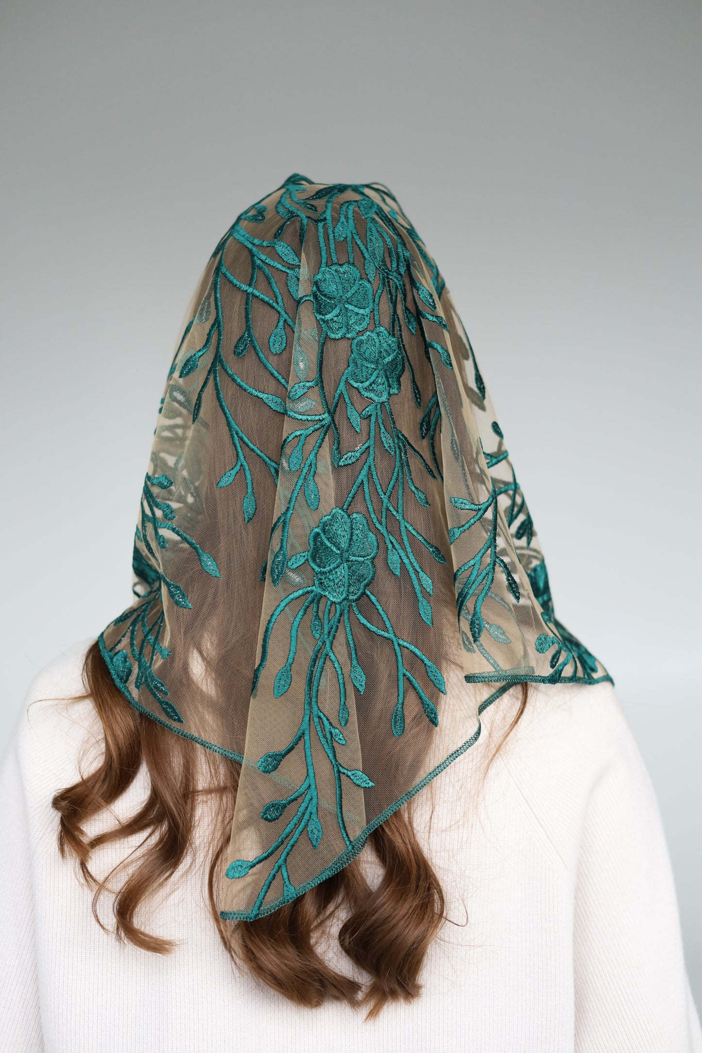 GREEN TRIANGLE VEIL - MariaVeils
