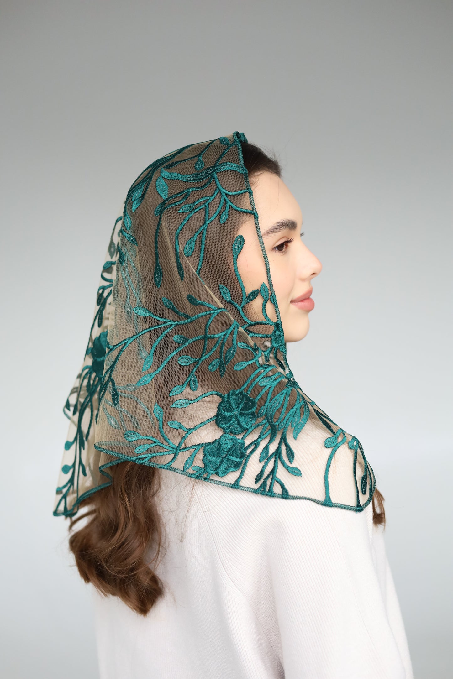 GREEN TRIANGLE VEIL - MariaVeils