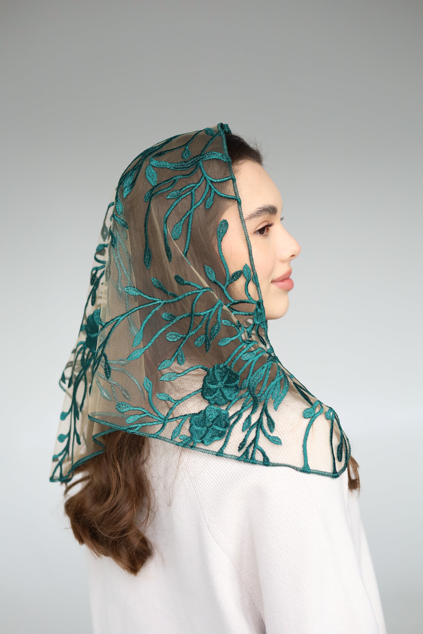 GREEN TRIANGLE VEIL - MariaVeils