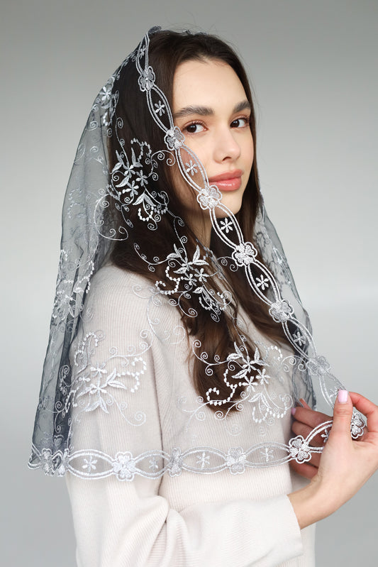 LONG GREY MANTILLA - MariaVeils