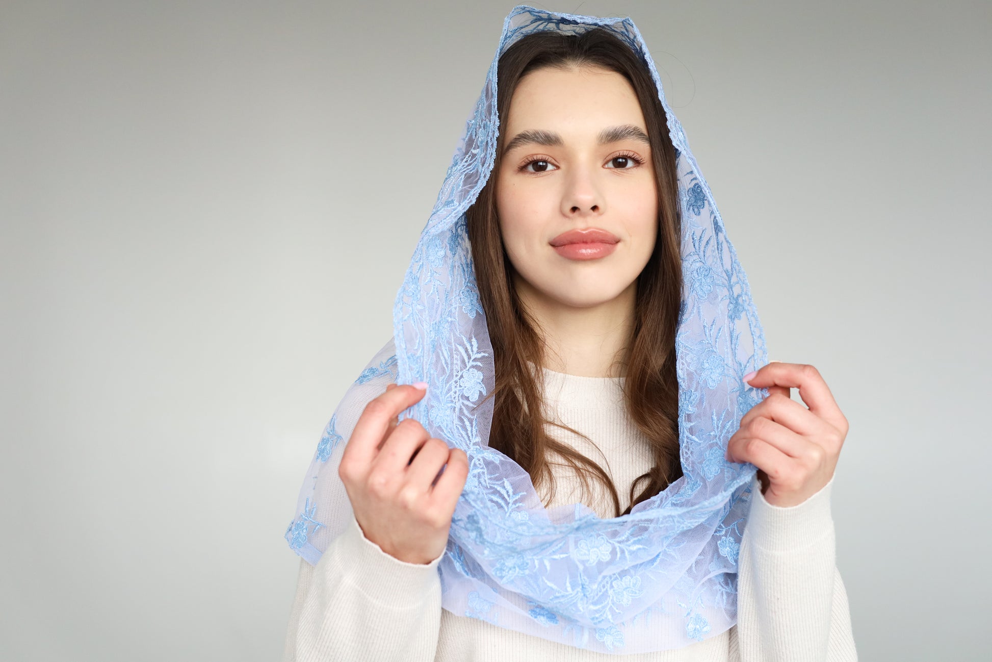 LIGHT BLUE INFINITY VEIL - MariaVeils