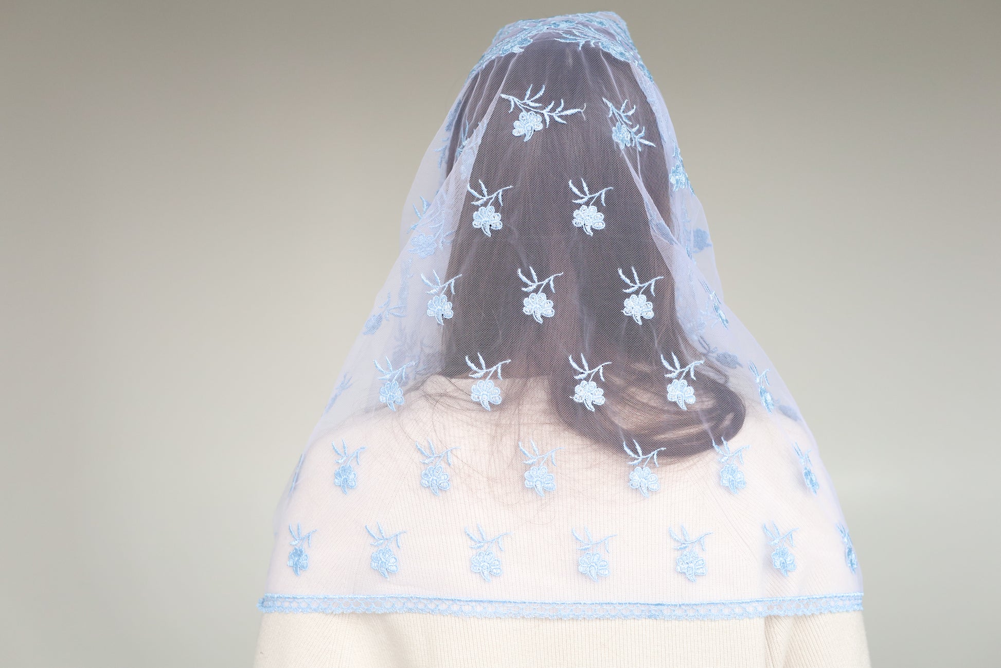 LIGHT BLUE INFINITY VEIL - MariaVeils