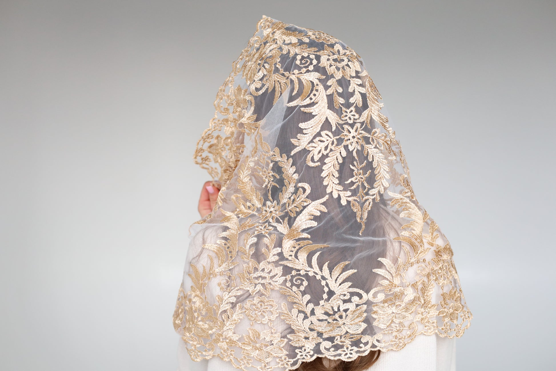 GOLD INFINITY MANTILLA - MariaVeils