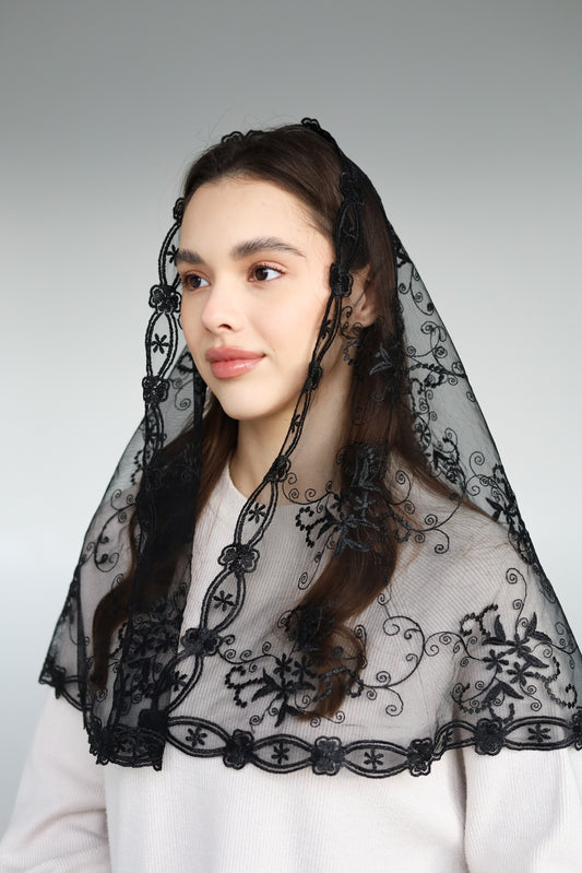 LONG BLACK MANTILLA - MariaVeils