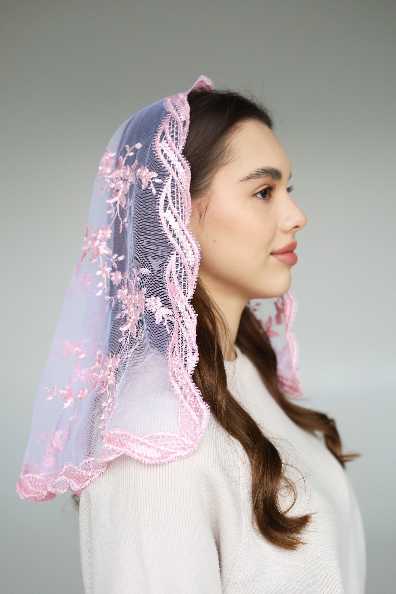 SHORT PINK MANTILLA - MariaVeils